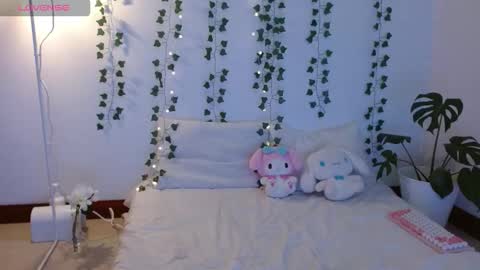 hellokitty_valery1 online show from 02/22/26, 11:47