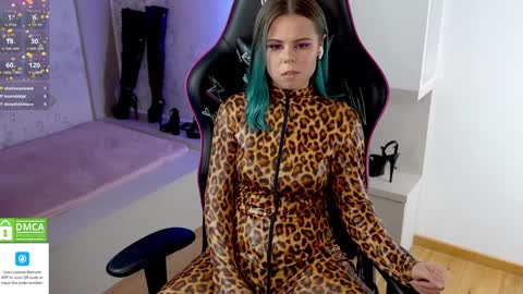 Alice online show from 01/14/25, 02:11