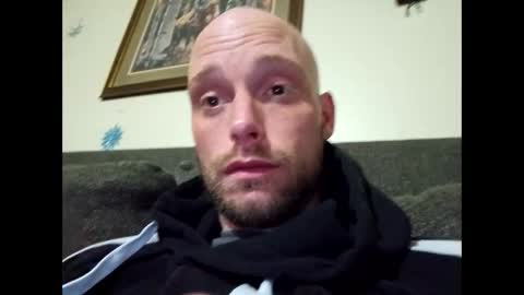 Snapshot of helloladysandgents chatting on 12/16/25, 06:40 helloladysandgents online show from 12/16/25, 06:40