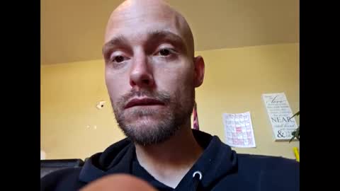 Snapshot of helloladysandgents chatting on 03/17/26, 03:26 helloladysandgents online show from 03/17/26, 03:26