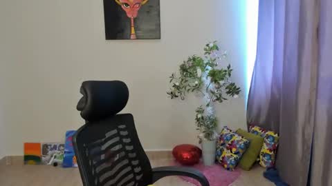 Sandy online show from 12/16/24, 06:10