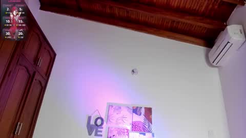 Snapshot of hellzel_moon chatting on 02/06/26, 03:22 Hellzel online show from 02/06/26, 03:22