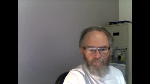 Snapshot of helopilot01 chatting on 03/04/25, 03:59 helopilot01 online show from 03/04/25, 03:59
