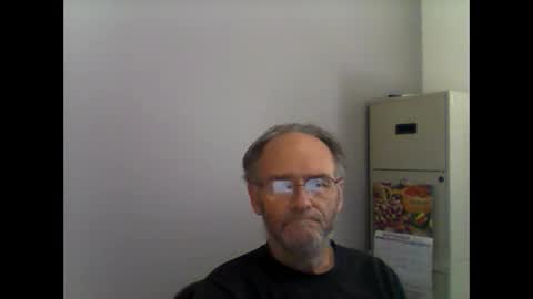 Snapshot of helopilot01 chatting on 09/11/25, 09:48 helopilot01 online show from 09/11/25, 09:48