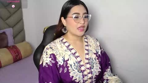 Zahira online show from 10/30/25, 02:07