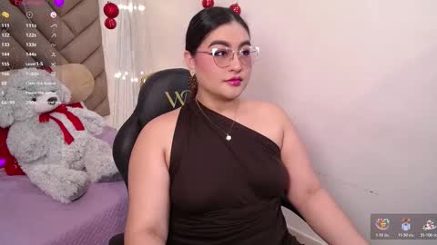 Zahira online show from 11/13/25, 09:03