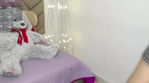 Zahira online show from 11/29/25, 07:50