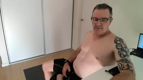 hempie1973 online show from 12/01/25, 05:23