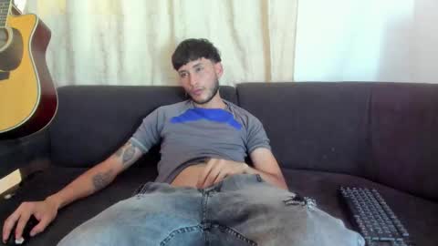 Snapshot of henrik_senn chatting on 09/16/25, 09:16 henrik_senn online show from 09/16/25, 09:16