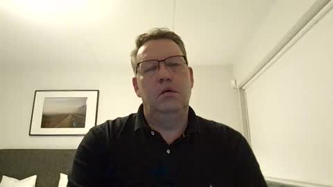 Snapshot of henrikrp1971 chatting on 09/14/25, 09:25 henrikrp1971 online show from 09/14/25, 09:25