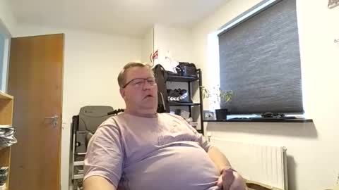 Snapshot of henrikrp1971 chatting on 01/14/26, 11:16 henrikrp1971 online show from 01/14/26, 11:16