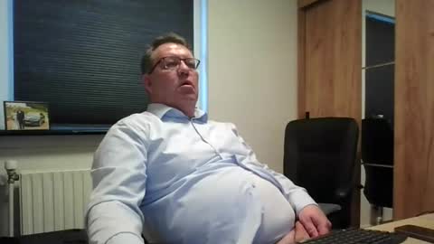 Snapshot of henrikrp1971 chatting on 02/12/26, 03:07 henrikrp1971 online show from 02/12/26, 03:07