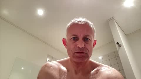 Snapshot of henriksens chatting on 05/25/26, 03:29 henriksens online show from 05/25/26, 03:29