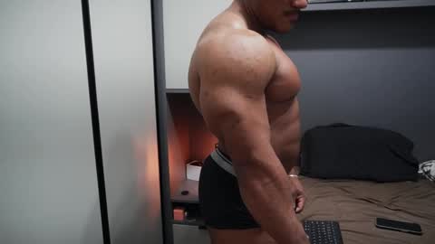 Henri online show from 10/04/25, 10:08