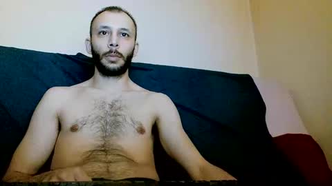Snapshot of henryaxe chatting on 03/03/25, 12:37 HenryAxe online show from 03/03/25, 12:37