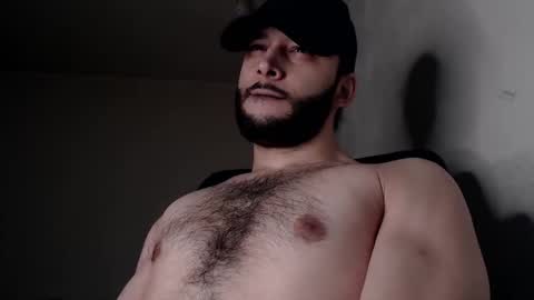 Snapshot of henryaxe chatting on 01/08/26, 04:42 HenryAxe online show from 01/08/26, 04:42