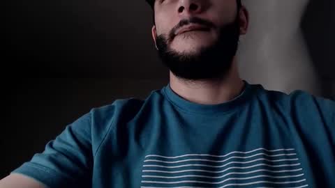 Snapshot of henryaxe chatting on 01/12/26, 05:07 HenryAxe online show from 01/12/26, 05:07