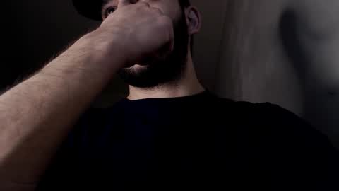 Snapshot of henryaxe chatting on 02/13/26, 10:22 HenryAxe online show from 02/13/26, 10:22