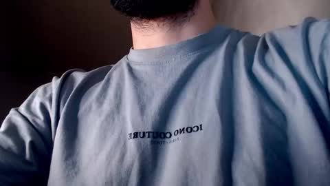 Snapshot of henryaxe chatting on 02/18/26, 01:51 HenryAxe online show from 02/18/26, 01:51