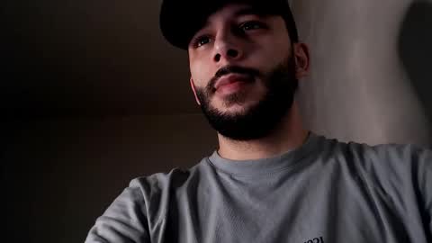 Snapshot of henryaxe chatting on 02/24/26, 02:26 HenryAxe online show from 02/24/26, 02:26