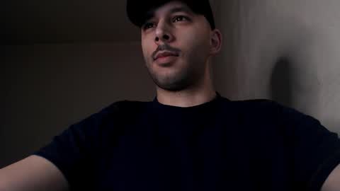 Snapshot of henryaxe chatting on 03/14/26, 08:31 HenryAxe online show from 03/14/26, 08:31