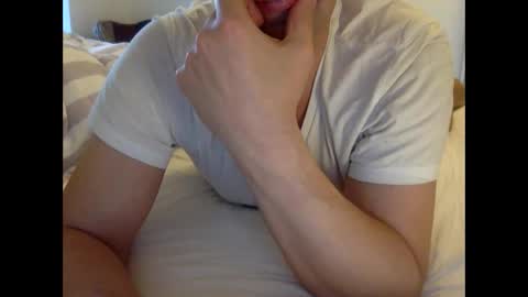 Snapshot of henryhipster chatting on 01/16/26, 02:43 Henryhipster sub spank useme new Europe Twink kiss first fit kinky naughty online show from 01/16/26, 02:43