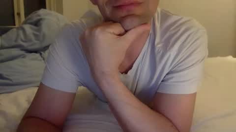 Snapshot of henryhipster chatting on 03/29/26, 07:25 Henryhipster sub spank useme new Europe Twink kiss first fit kinky naughty online show from 03/29/26, 07:25