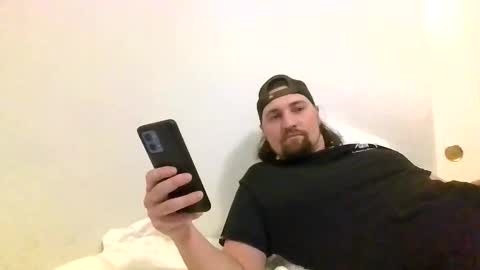 Snapshot of henryjackk chatting on 12/16/25, 01:54 HenryJackk online show from 12/16/25, 01:54