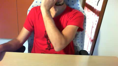 Snapshot of henryk11 chatting on 10/12/25, 02:38 Henryk11 online show from 10/12/25, 02:38