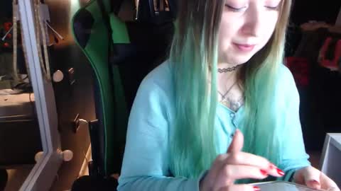 Snapshot of hentaishiing chatting on 12/01/25, 10:26 Hentaishiing online show from 12/01/25, 10:26