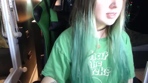 Snapshot of hentaishiing chatting on 01/13/26, 11:54 Hentaishiing online show from 01/13/26, 11:54