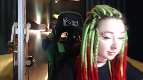 Snapshot of hentaishiing chatting on 03/18/26, 06:44 Hentaishiing online show from 03/18/26, 06:44