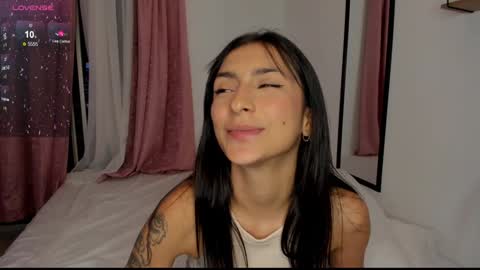 Hello I am Valentina independent Colombian model I love sensuality and pleasure welcome online show from 01/07/25, 12:24