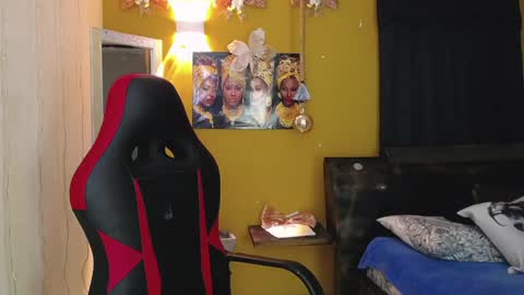 HERA online show from 01/04/25, 12:48