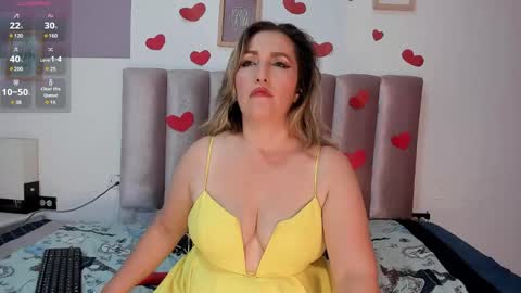 Snapshot of hera_godess chatting on 02/14/25, 08:37 Hera godes online show from 02/14/25, 08:37