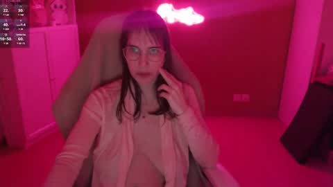 Snapshot of heraluna_ chatting on 01/12/25, 01:53 HeraLuna online show from 01/12/25, 01:53