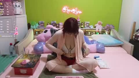 Snapshot of heraluna_ chatting on 01/09/26, 09:49 HeraLuna online show from 01/09/26, 09:49