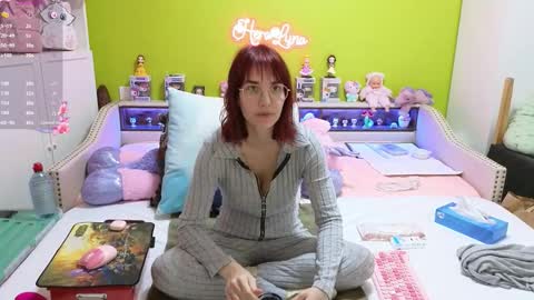 Snapshot of heraluna_ chatting on 03/02/26, 09:43 HeraLuna online show from 03/02/26, 09:43