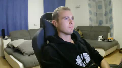 John Pearl online show from 11/28/25, 04:31