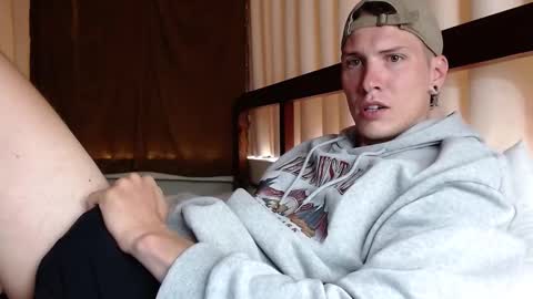 Snapshot of hercules__ chatting on 02/10/25, 12:30 Gregblonde Alextattoo online show from 02/10/25, 12:30