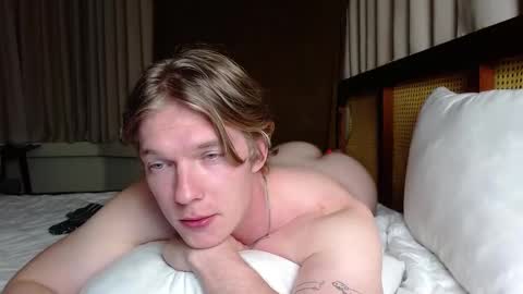 Snapshot of hercules__ chatting on 02/17/25, 05:32 Gregblonde Alextattoo online show from 02/17/25, 05:32