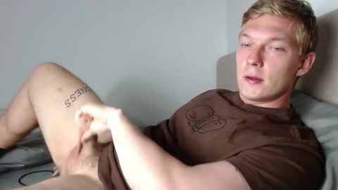 Snapshot of hercules__ chatting on 11/08/25, 05:23 Gregblonde Alextattoo online show from 11/08/25, 05:23