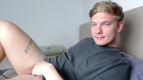 Snapshot of hercules__ chatting on 04/03/26, 04:16 Gregblonde Alextattoo online show from 04/03/26, 04:16