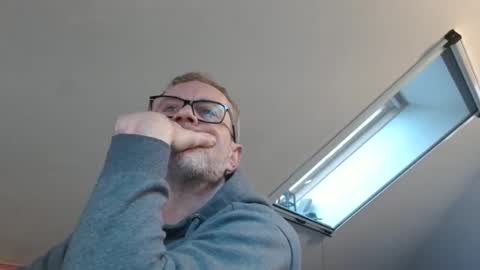 hering76 online show from 03/15/26, 07:25