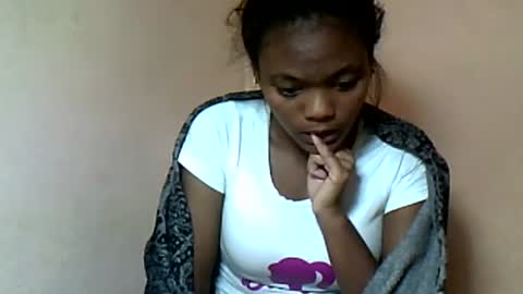 Snapshot of herisse01 chatting on 06/16/26, 11:18 herisse01 online show from 06/16/26, 11:18