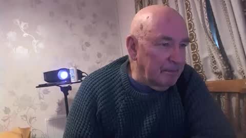 mature online show from 11/24/25, 09:25