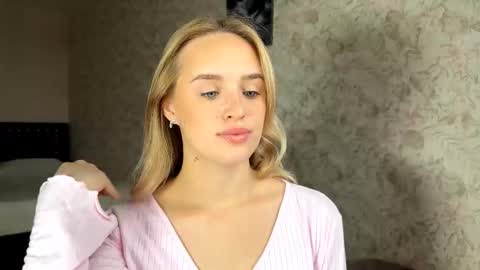 Snapshot of hermiladziekan chatting on 09/20/25, 07:09 Sylvia online show from 09/20/25, 07:09