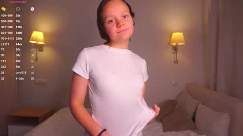 Snapshot of herminaabedi chatting on 12/03/25, 11:30 Hermina online show from 12/03/25, 11:30