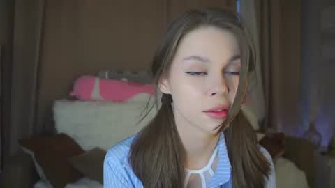Nicole online show from 06/18/26, 07:18