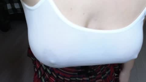 Snapshot of heroine_of_your_life chatting on 01/09/25, 07:21 Maryana online show from 01/09/25, 07:21